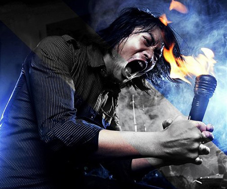 Mayuan Poets frontman Kuguo (苦果) playing with fire