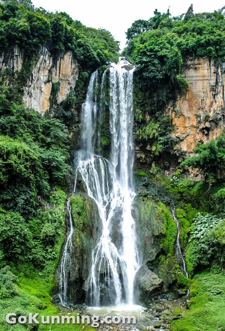 If you look closely, you can see just how tall the waterfall is in comparison to people.