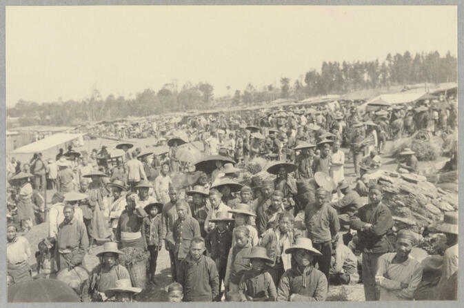 Crowd of people at fairgrounds April 1922