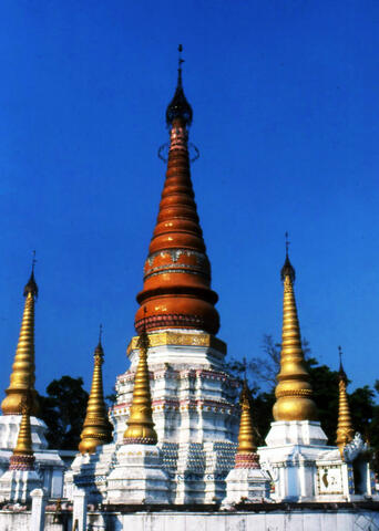 Jiele Pagoda, Dehong's finest