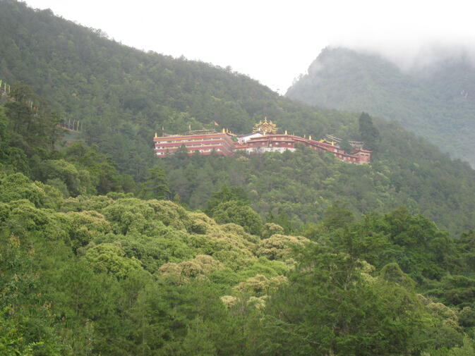 Upper compound of Wenfeng Temple seen from below