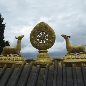 Roof ornament at Wenfeng Temple