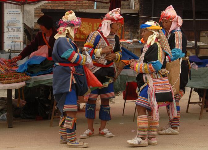 Lahu women outside a market in Nanmei, Lincang