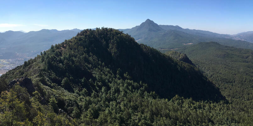 View from the north summit of Saddle Mountain, with Wenbi Mountain in the background