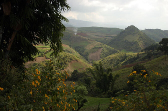 Countryside in Yunnan's Lincang Prefecture (image credit: Wikimedia)