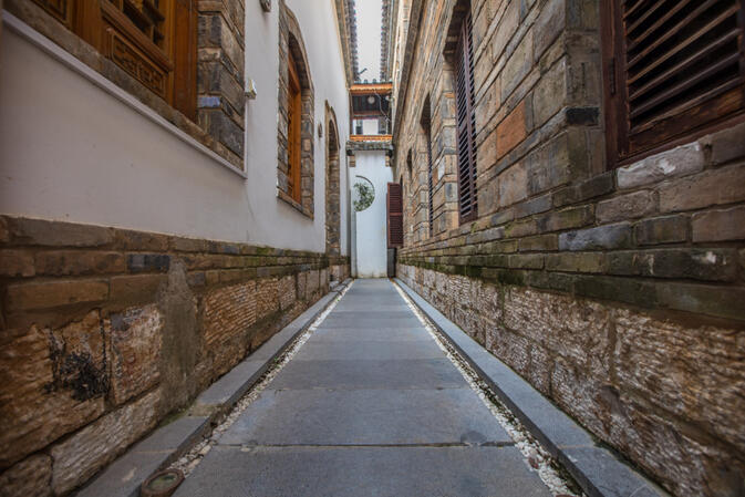 Alleyway of Pinyuan Teahouse