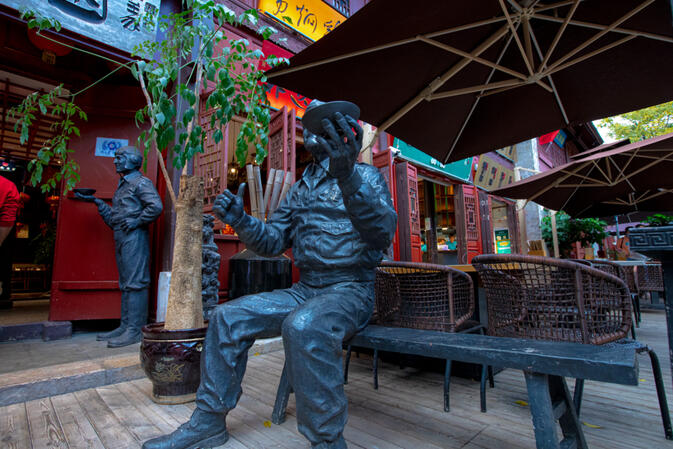 Prorspery restaurant with American soldier statues