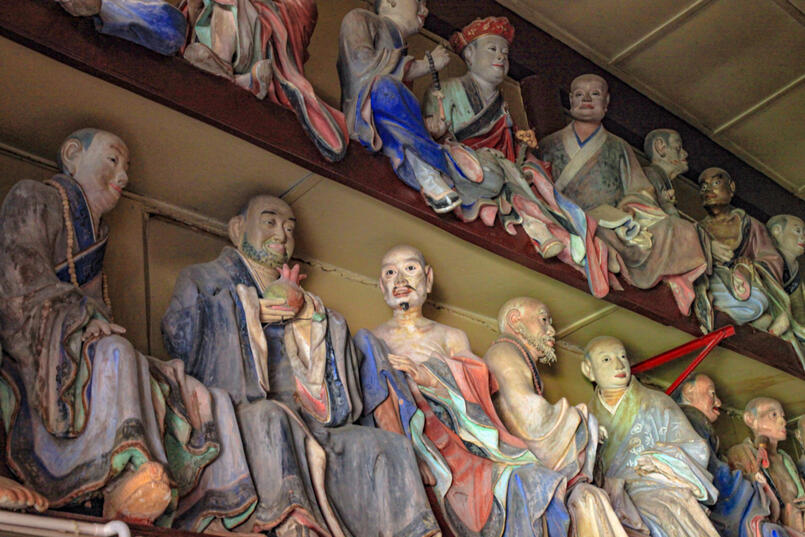 Parts of the 500 arhats 