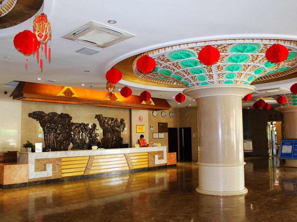 Jinfeng Hotel, Jinghong | GoKunming